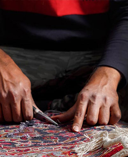 رفو گری قالی در قالیشویی آپادانا